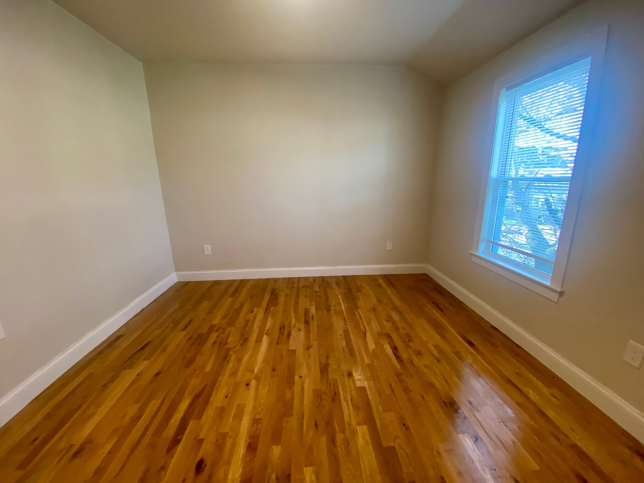 Building Photo - 96 Willis Ave