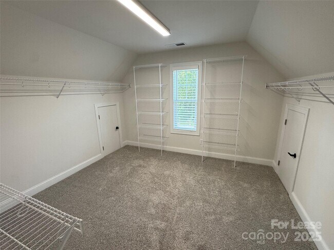 Building Photo - 3011 Waxhaw Crossing Dr