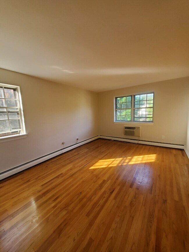 Bedroom - 534 Church Rd