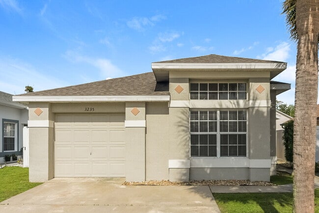 Building Photo - 3235 Brewster Dr