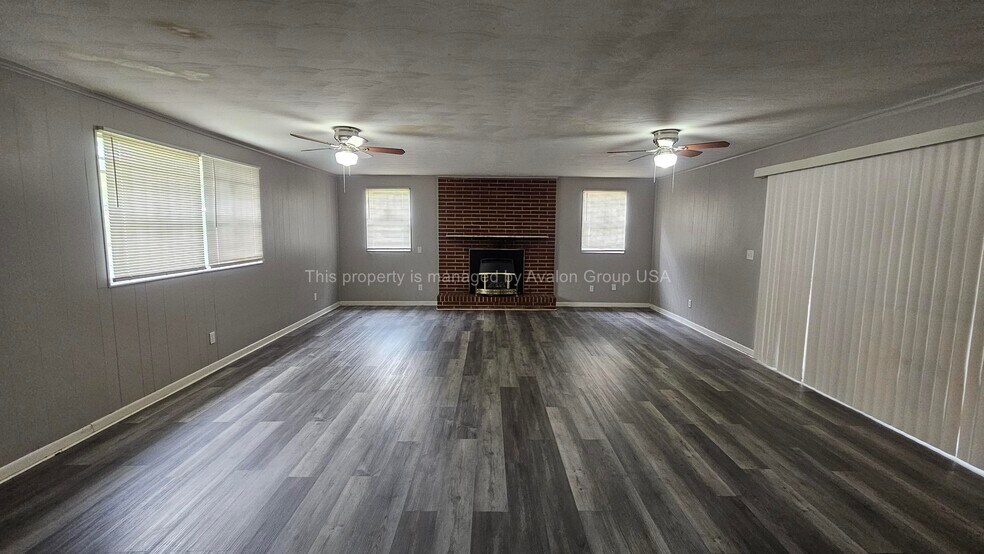 Building Photo - 9504 Evesham Rd