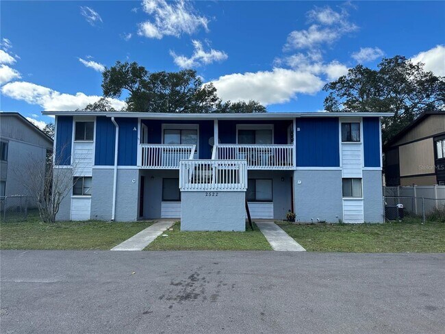 Primary Photo - 2522 S Oak Ave