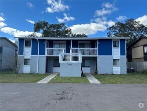 Building Photo - 2522 S Oak Ave