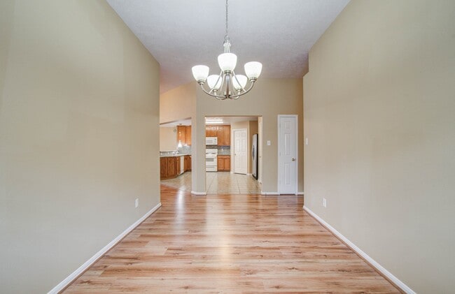 Building Photo - 5010 Brower Crest Dr