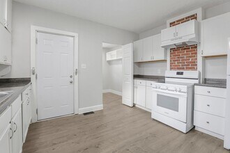 Building Photo - 1113-1115 S Ohio Ave