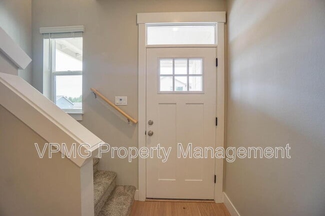 Building Photo - 2347 E Otter Lp