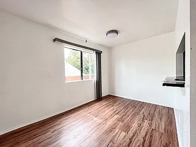 Building Photo - 14746 Delano St