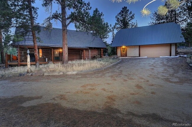 Primary Photo - Mountain Log Home for Rent with views and ...