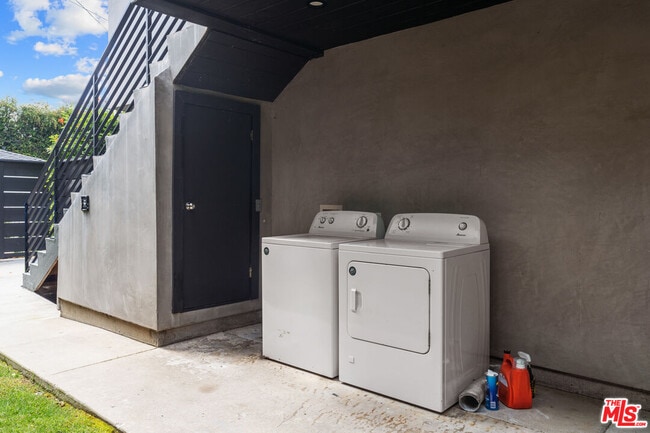 Building Photo - 4080 Van Buren Pl