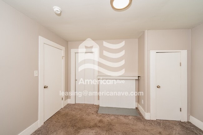 Building Photo - 7223 4th Ave S