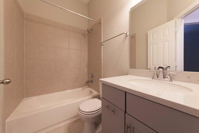 Building Photo - 22138 Grand Mist Dr