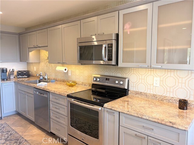 Building Photo - 510 N Villa Ct