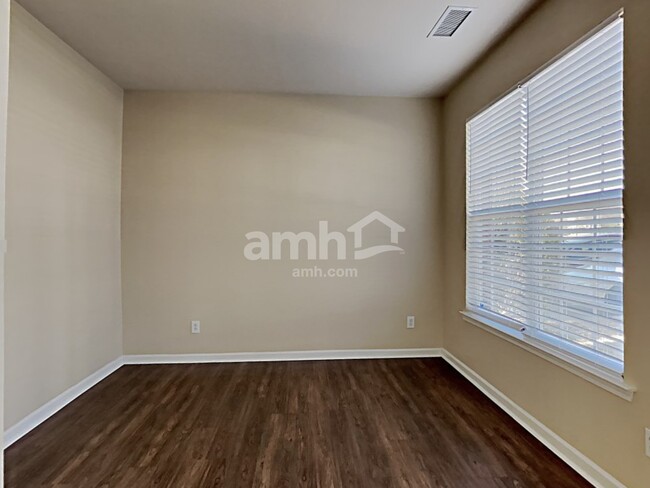 Building Photo - 1733 Arbor Vista Dr