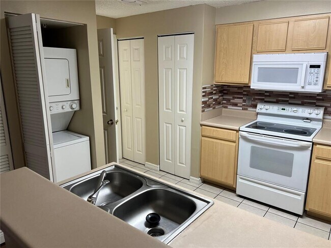 Building Photo - 3502 Windy Walk Way