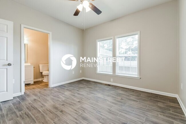 Building Photo - 4 Bedroom Pet-Friendly Home in Atlanta, GA...