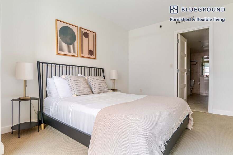 Building Photo - 420 7th St NW