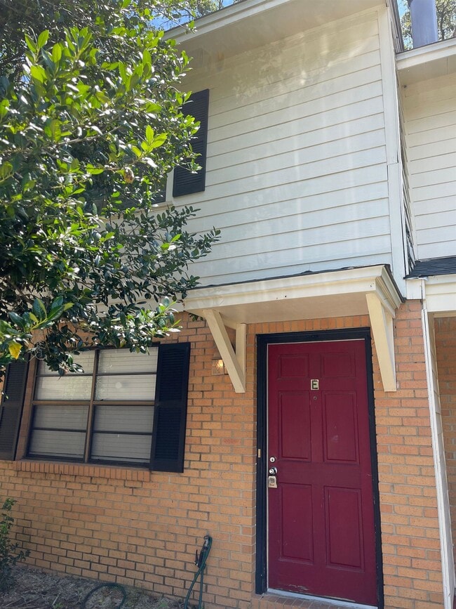 Primary Photo - 1415 Pullen Rd