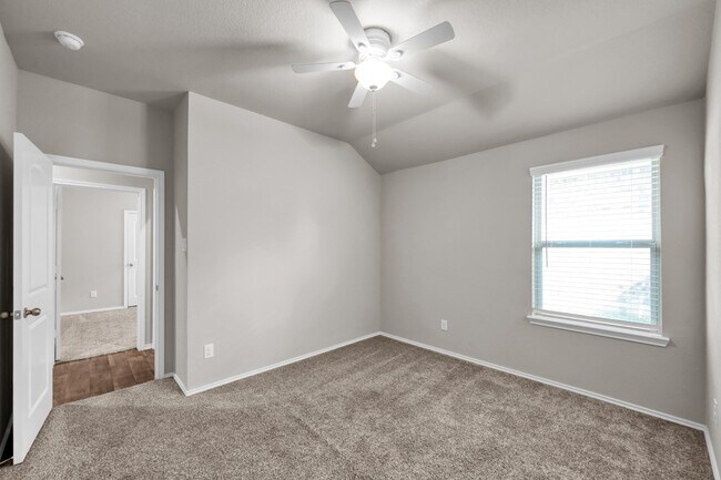 Building Photo - 11331 Dawn Beach Ln