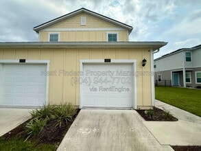 Building Photo - 102 Java Ln