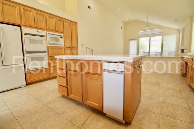 Building Photo - 11426 Legacy Terrace