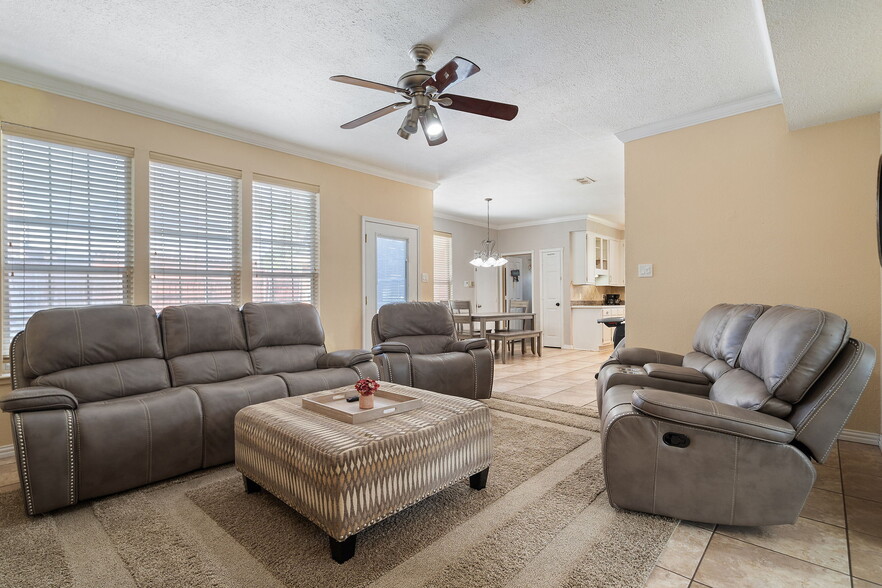 Building Photo - 141 Morningside Dr