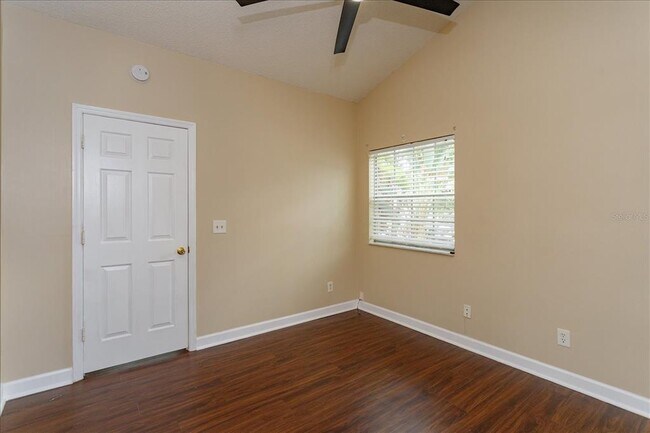 Building Photo - 620 Glenwood Ct