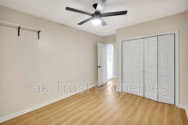 Building Photo - 8335 Weyhill Ct