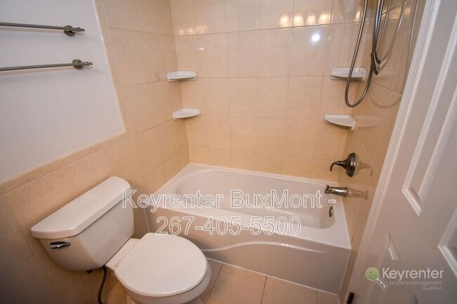 Building Photo - 1401 Kathleen Ct