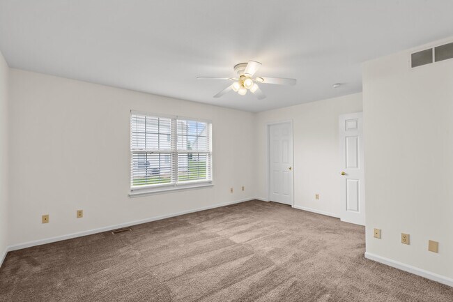 Building Photo - 3509 Delmar Ct