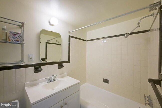 Building Photo - 3601 Wisconsin Ave NW