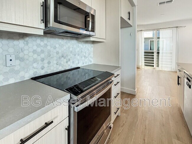 Building Photo - 3909 Wattling St