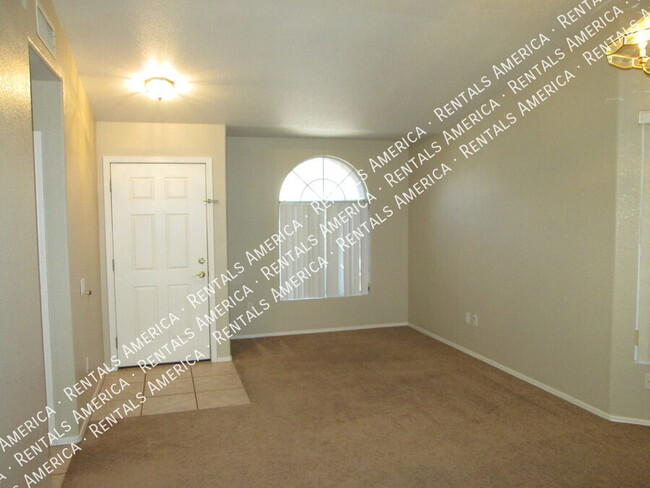 Building Photo - 1332 W Kesler Ln