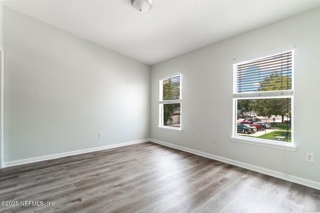 Building Photo - 7055 Deer Lodge Cir