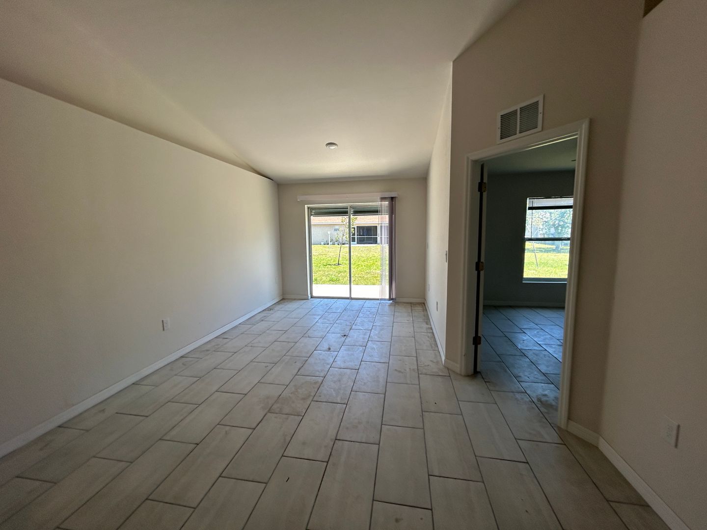 Building Photo - Coming Soon  Newer  3/2 Duplex -1 car garage