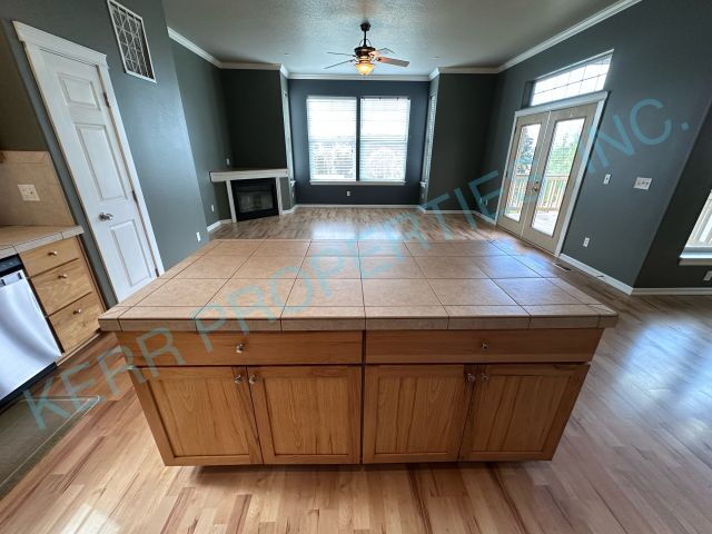 Building Photo - THE FIRST MONTH'S RENT IS FREE! Charming 3-Bedroom Tri-Level Retreat in Estacada with Spacious 19...