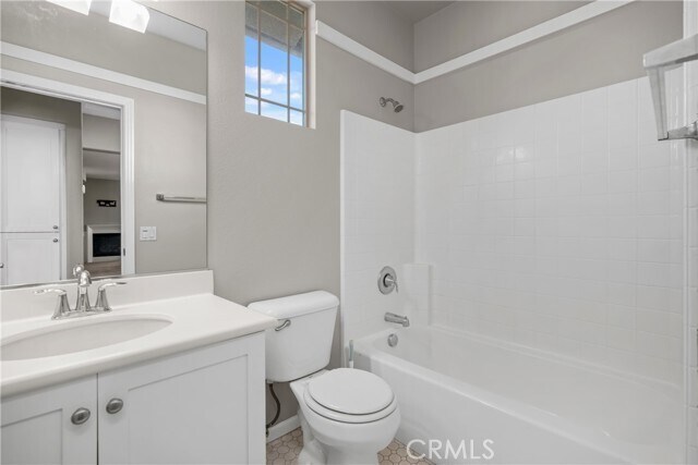 Building Photo - 12377 Hollyhock Dr