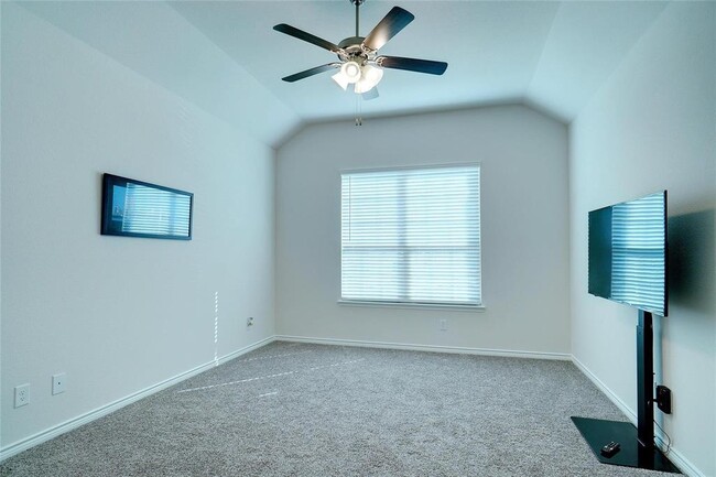 Building Photo - 2325 Brightstone Dr