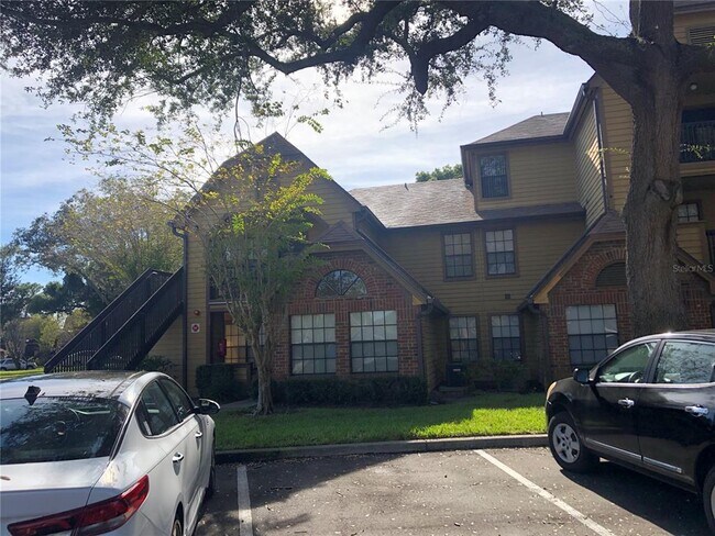 Building Photo - 420 Forestway Cir