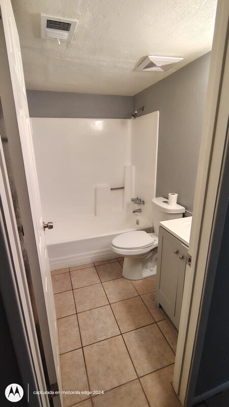 Building Photo - 7038 W Fillmore St