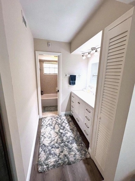 Building Photo - 5580 Tamberlane Cir