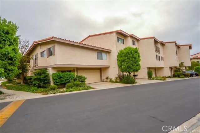 Building Photo - 28207 Ridgethorne Ct