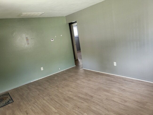 Building Photo - 3820 Kenard Ct