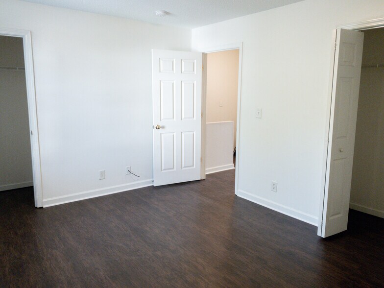 Building Photo - 152 Gray Station Rd