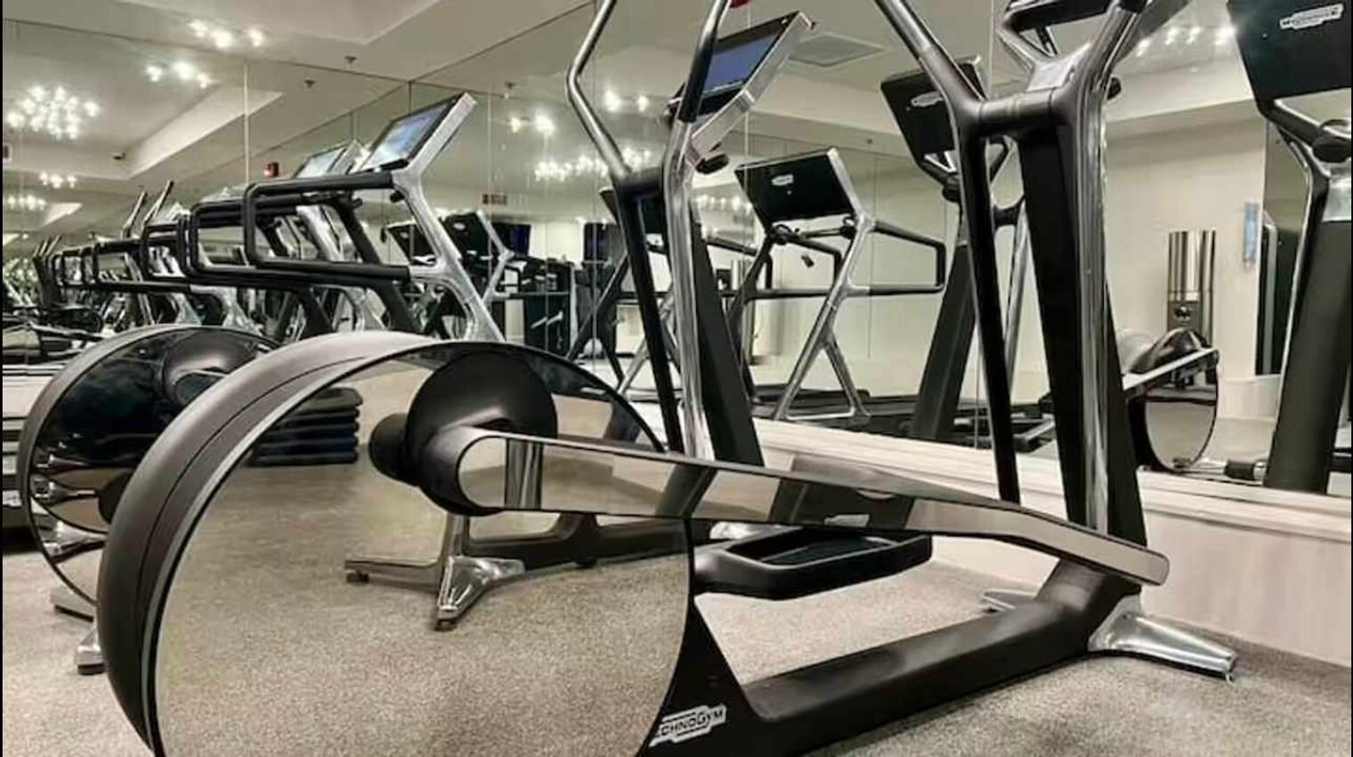 Building Photo - 1395 Brickell Ave