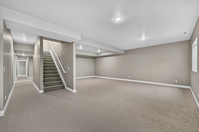 Building Photo - 10131 Lake Arbor Ln