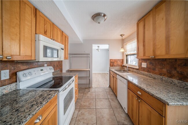 Building Photo - 4618 Brickyard Falls Rd