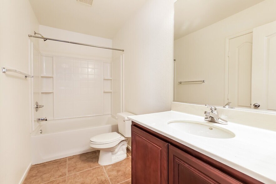 Building Photo - 710 Loughton St