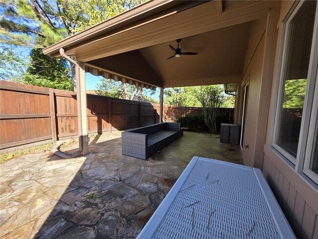 Building Photo - 29 Dunedin Dr