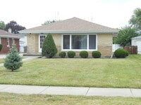 Building Photo - 508 E Butterfield Rd