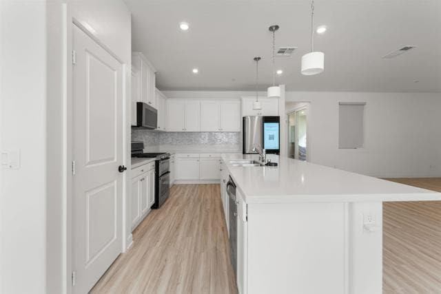 Building Photo - 27941 Silo Ln